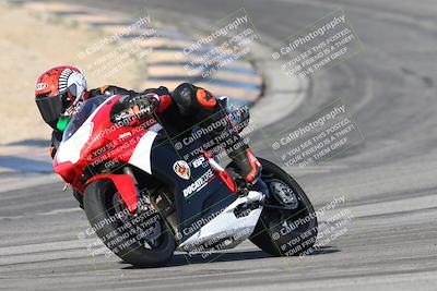 media/Dec-01-2025-Moto Forza (Mon) [[2daa91e15f]]/2-Intermediate Group/Session 2 (Turns 9 and 10)/